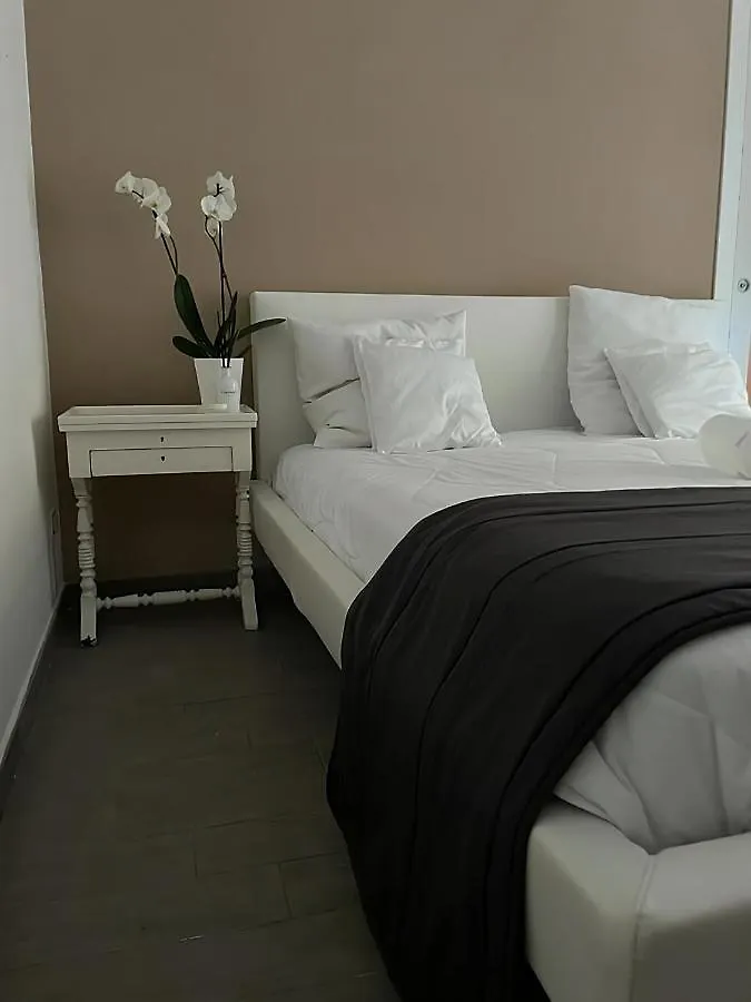Room Mondello 5 0*,